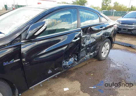 2012 Hyundai Sonata Hybrid из США, поврежденный, VIN KMHEC4A49CA019789